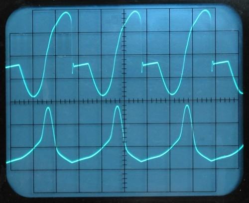 CRO-5-seul-1xEL34-Vo-0dB-8.7Vo-25Hz-No-RL-Vo-Iac.jpg