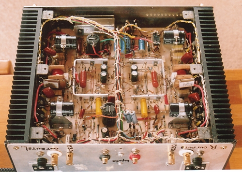 2x300W under
        chassis